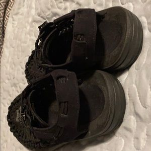 Keen slip-one/barely worn